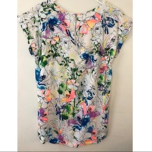 Women’s Express shirt